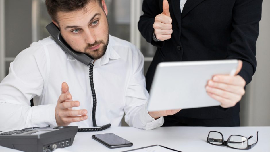 Cum transformi feedbackul negativ în avantaj competitiv