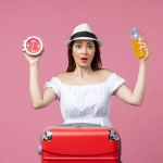 Cum să previi deshidratarea în timpul călătoriilor lungi